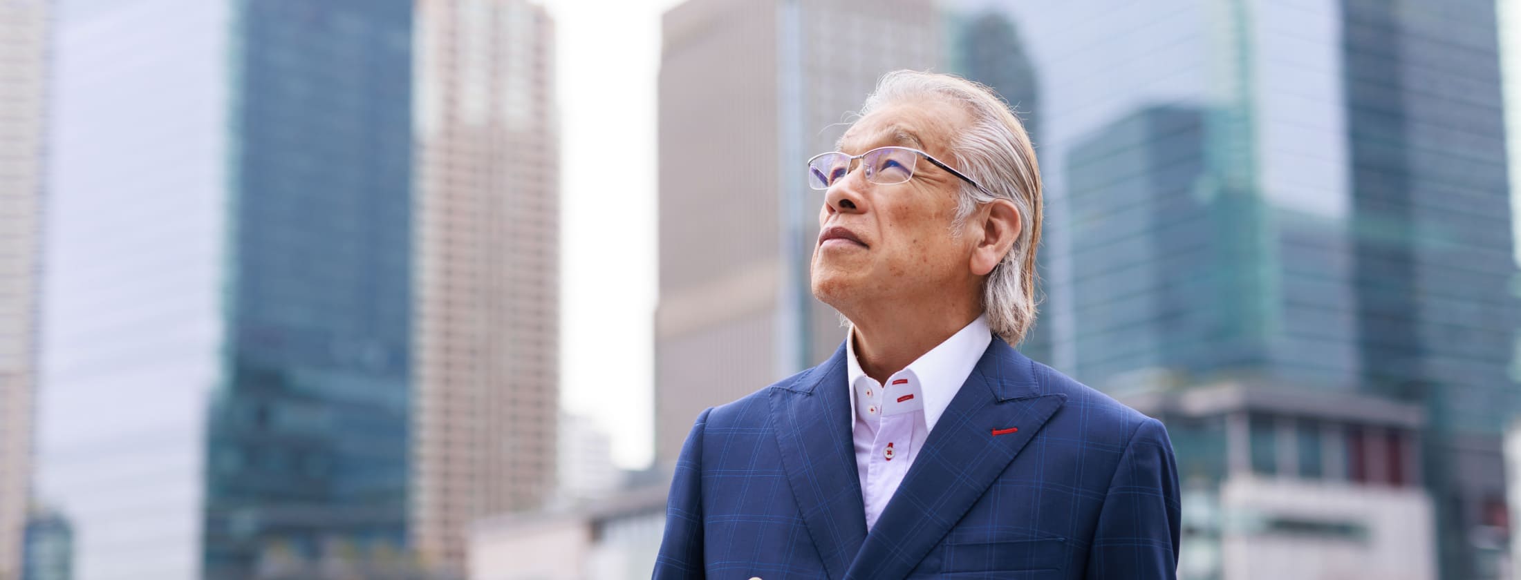 TOP MESSAGE 5年後に社長を目指せる会社大手で歯車として働きますか?